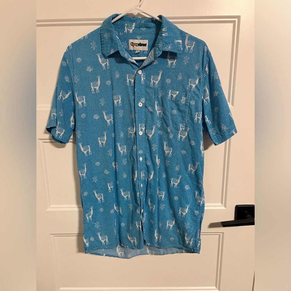 Tipsy Elves Llama Men’s button shirt, Medium